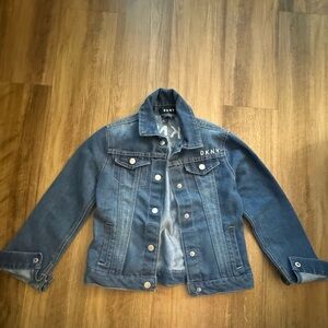 DKNY KIDS JACKET JEAN DARK WASH SNAP BUTTON DENIM BLUE JEAN YOUTH SIZE 5